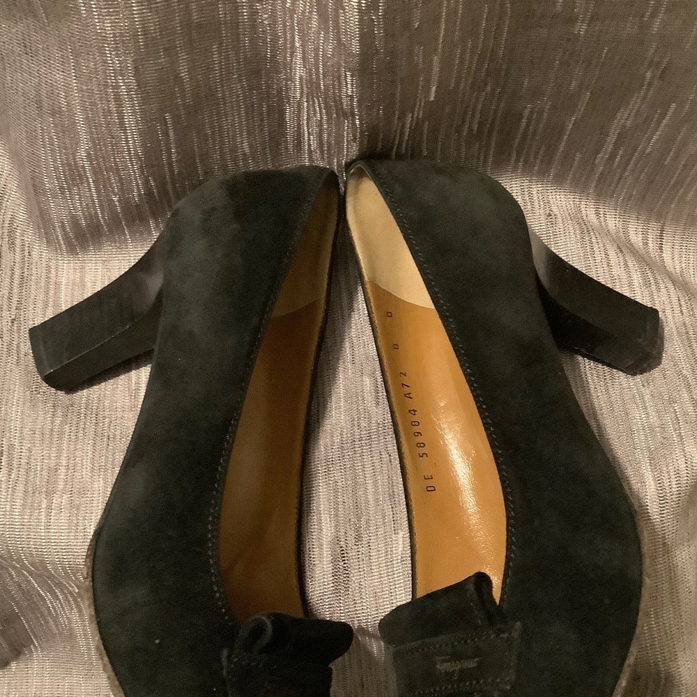Ferragamo Black Suede Loafer Pumps Heels Sz 8 - Picture 5 of 14